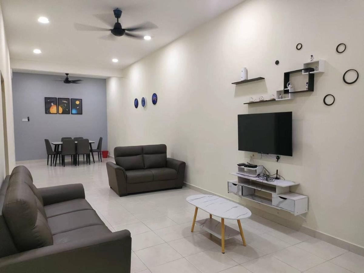 My Homestay Sitiawan - Astronaut Space House 8 Pax Eksteriør bilde
